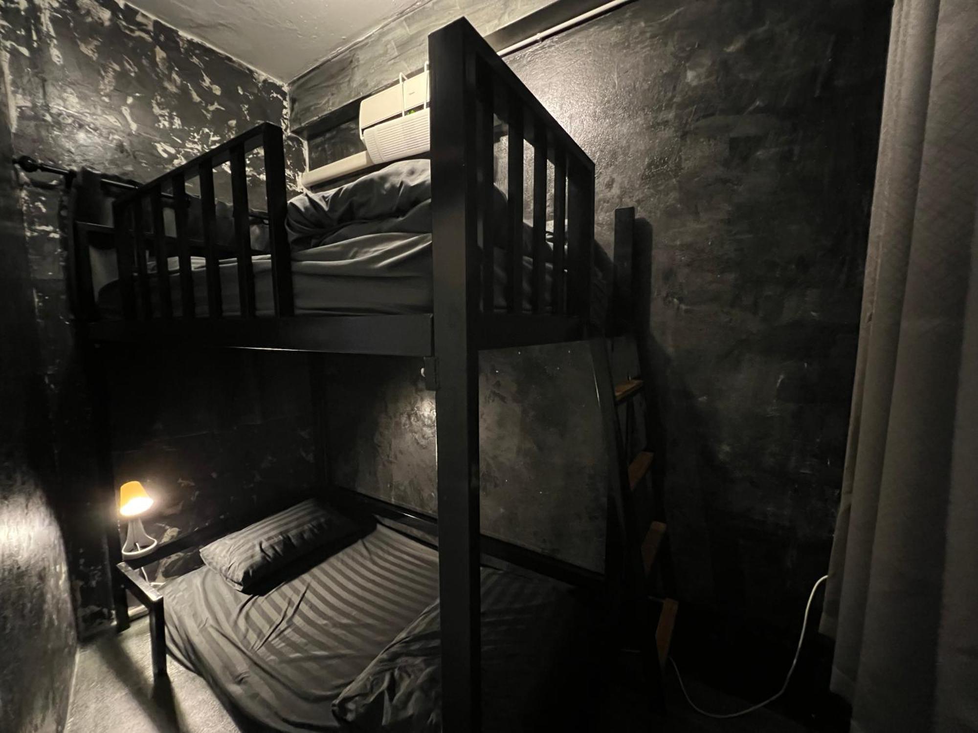 Stay Strays Hostel Bangkok Exteriér fotografie