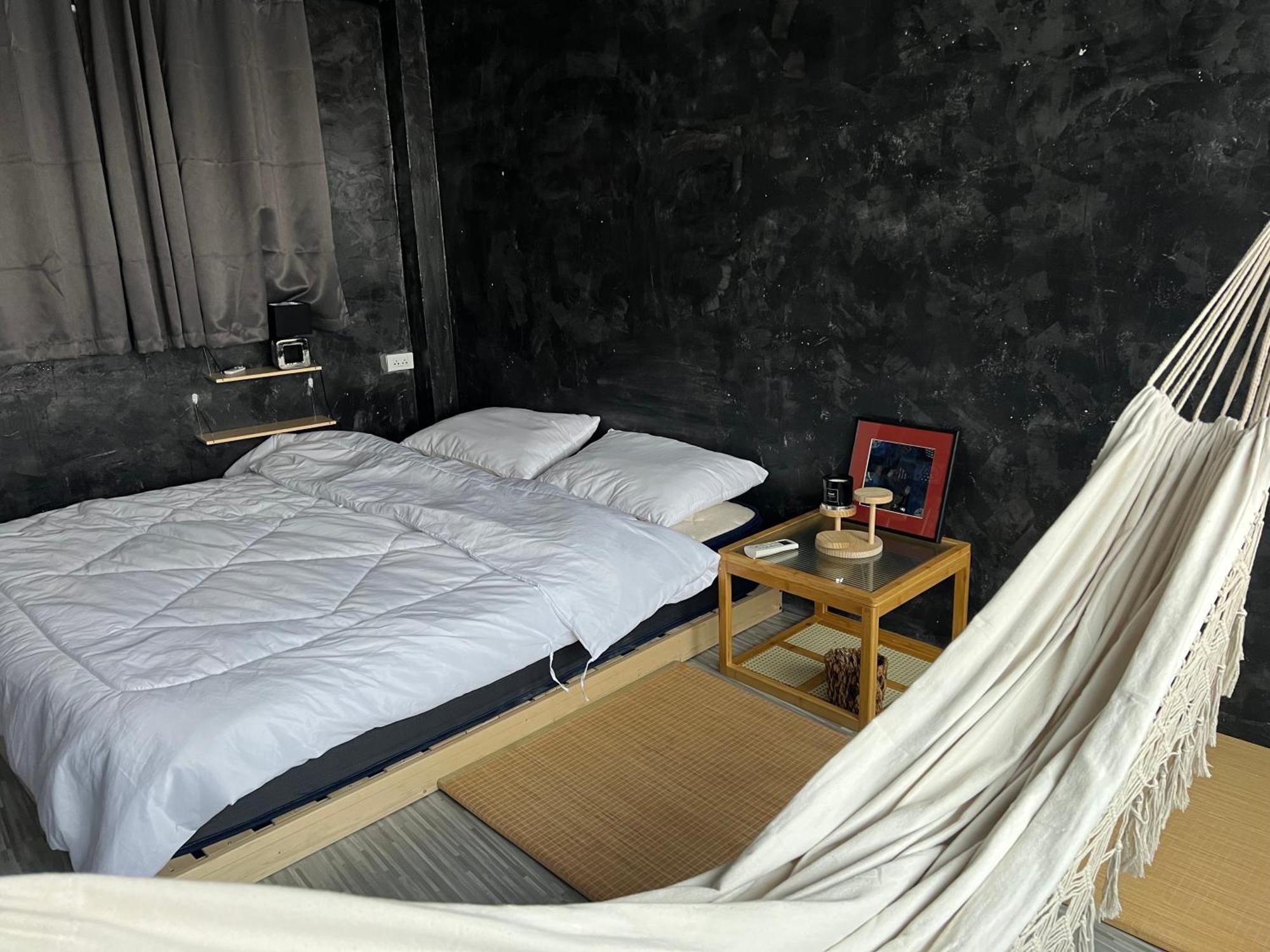 Stay Strays Hostel Bangkok Exteriér fotografie